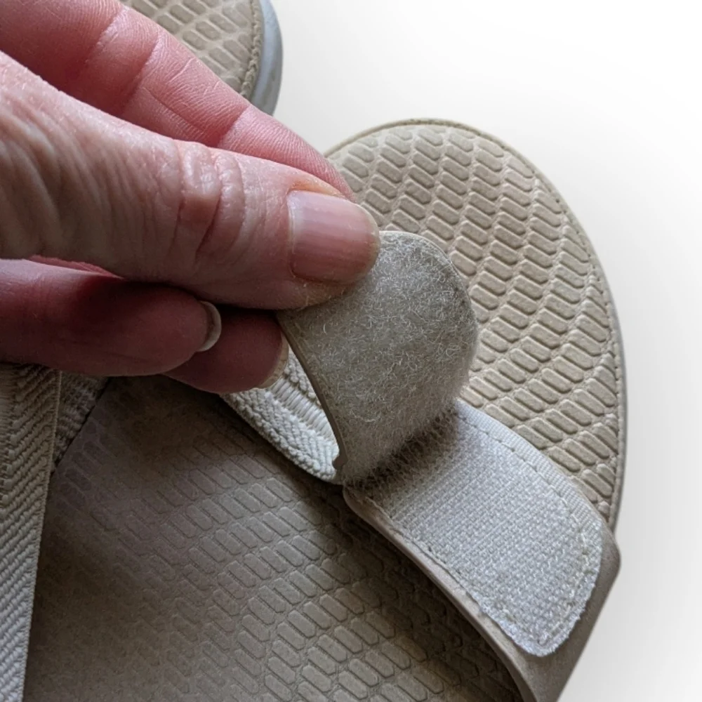 Stefania Italy Beige Adjustable Strap Comfort Walking Sandals Women's 38 US 7.5